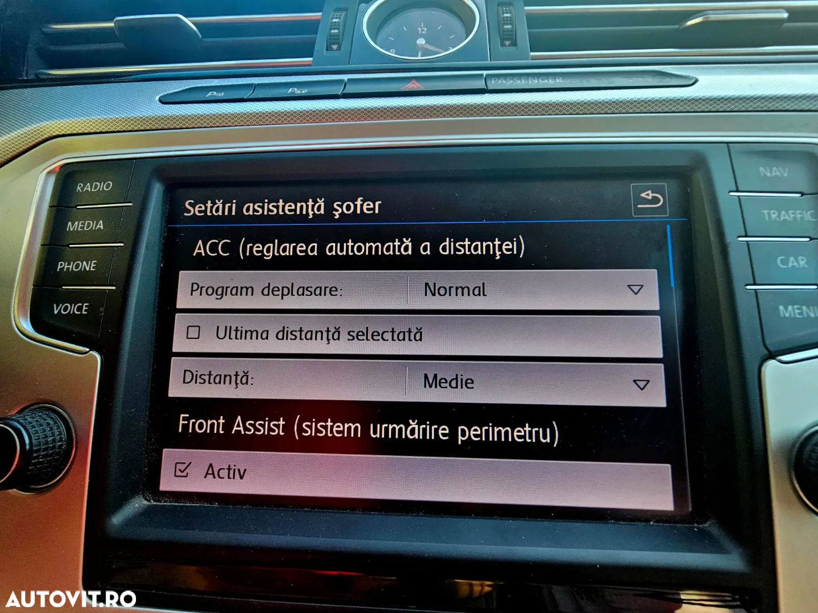 Volkswagen Passat Variant 2.0 TDI DSG (BlueMotion Technology) Comfortline - 18
