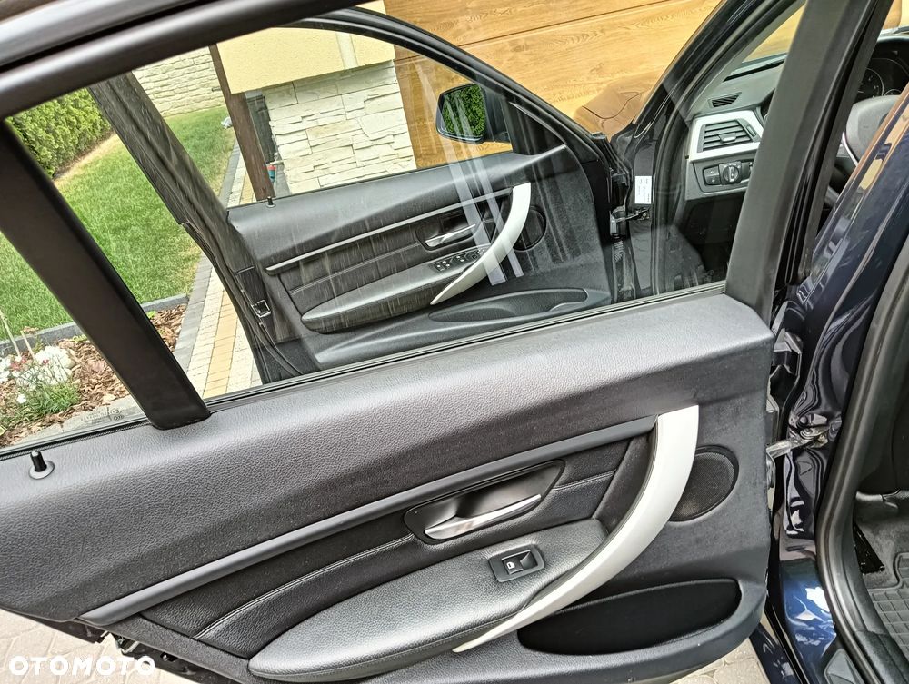 BMW Seria 3 - 24