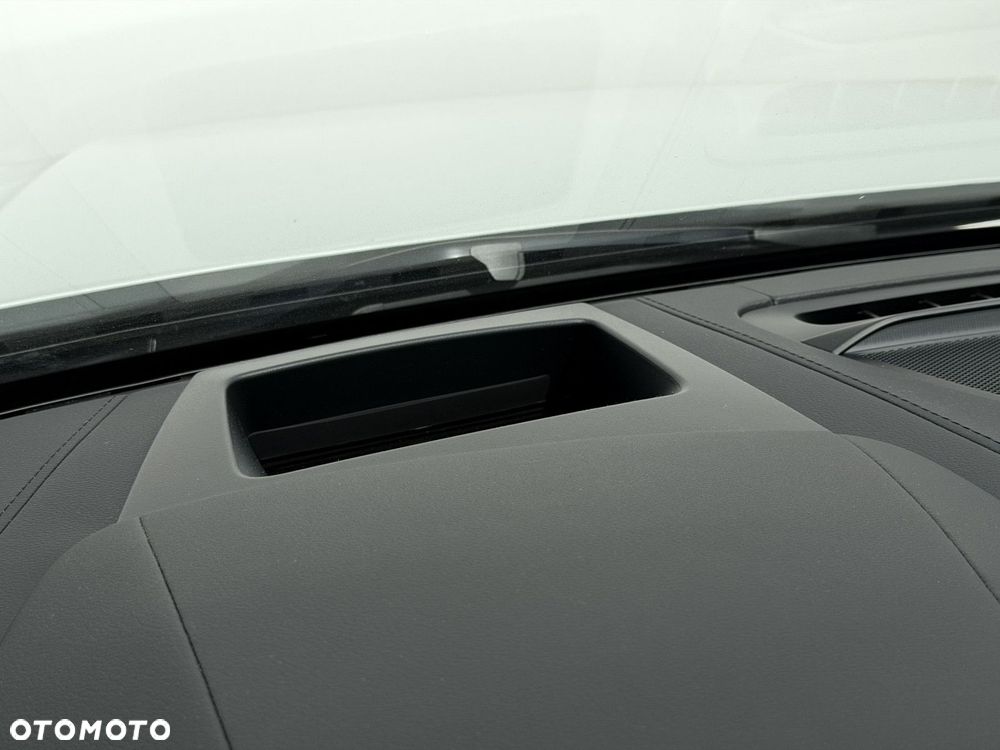 Volvo V90 Cross Country - 40