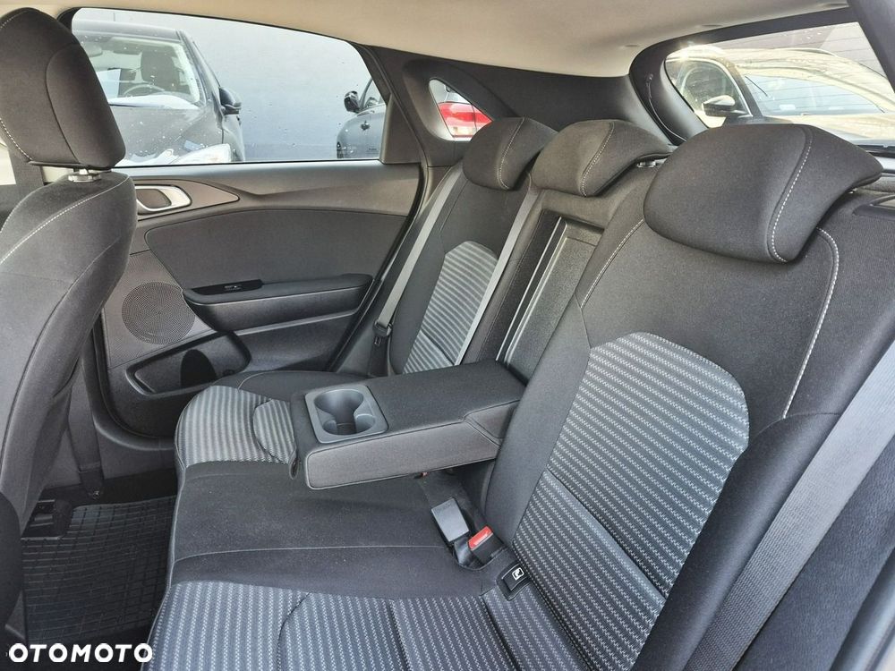 Kia Ceed 1.5 T-GDI M DCT - 15