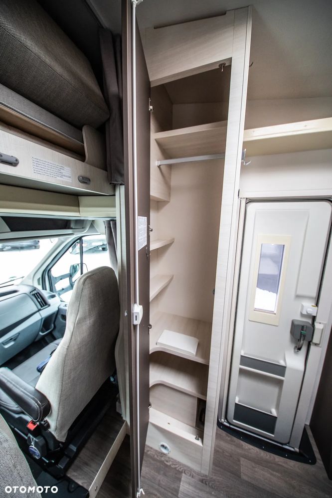 Chausson Flash C646 Kamper 6 osobowy 2x Klima - 22