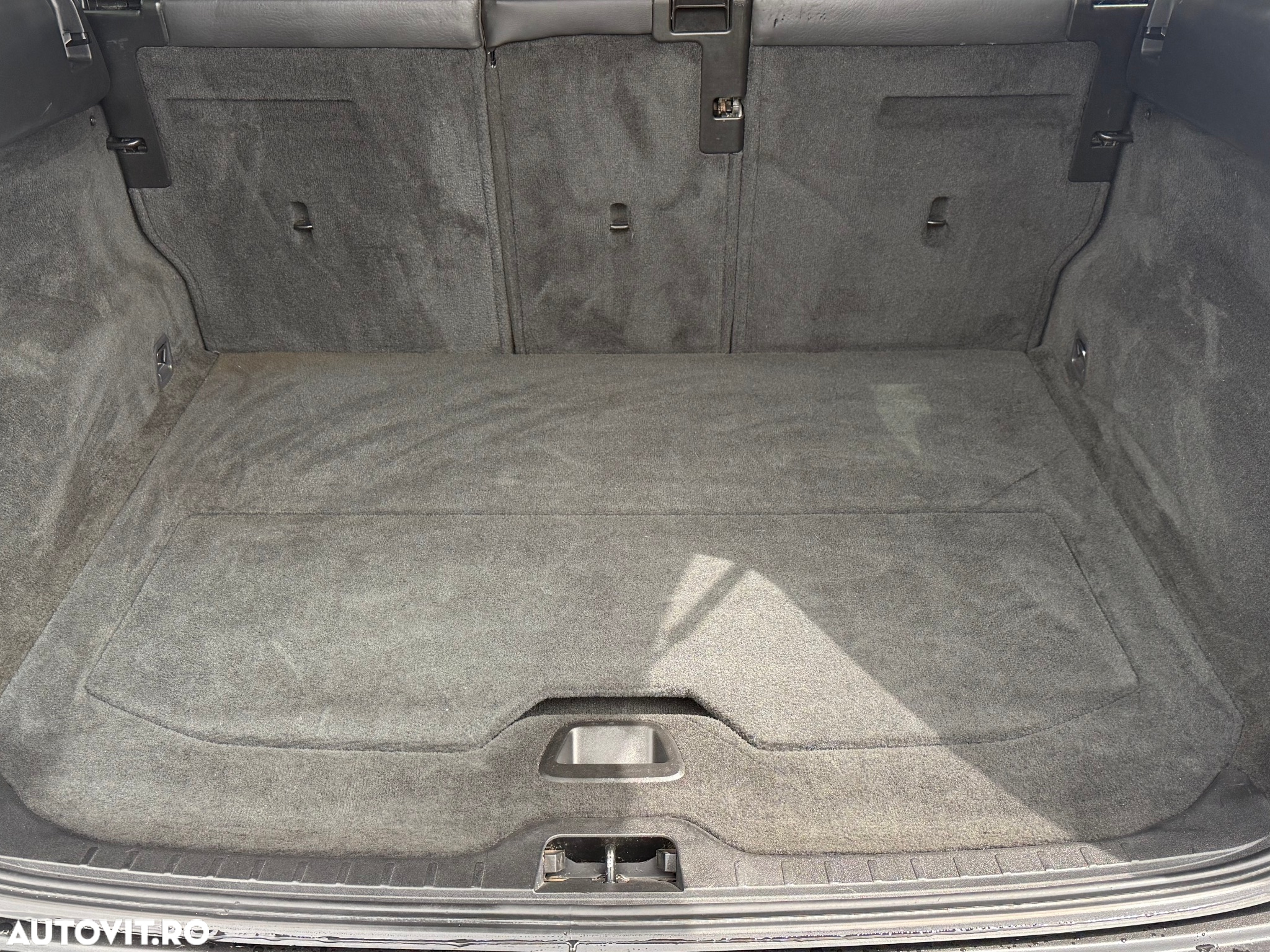 Volvo XC 60 2.4D DRIVe Momentum - 17