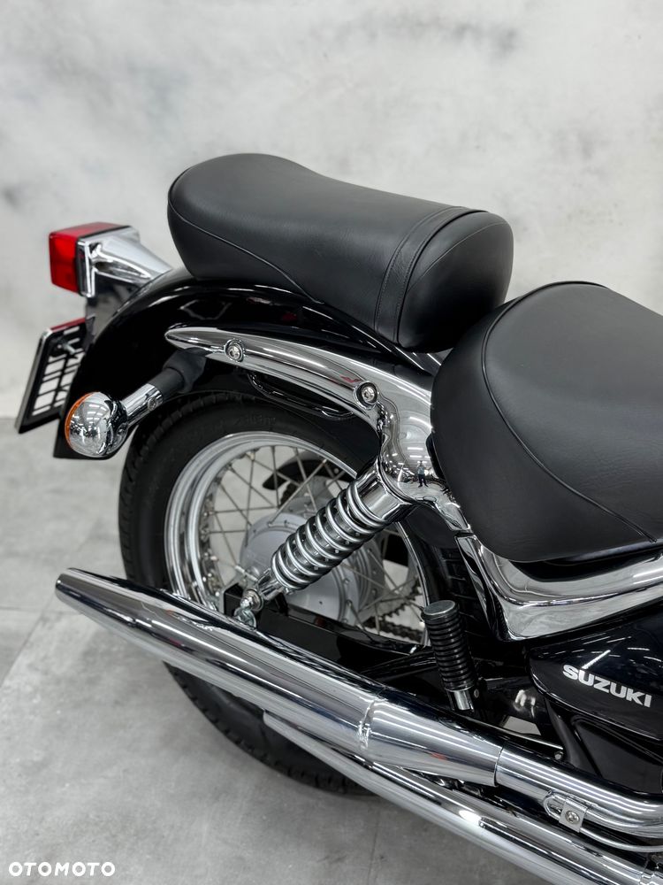 Suzuki Intruder - 9