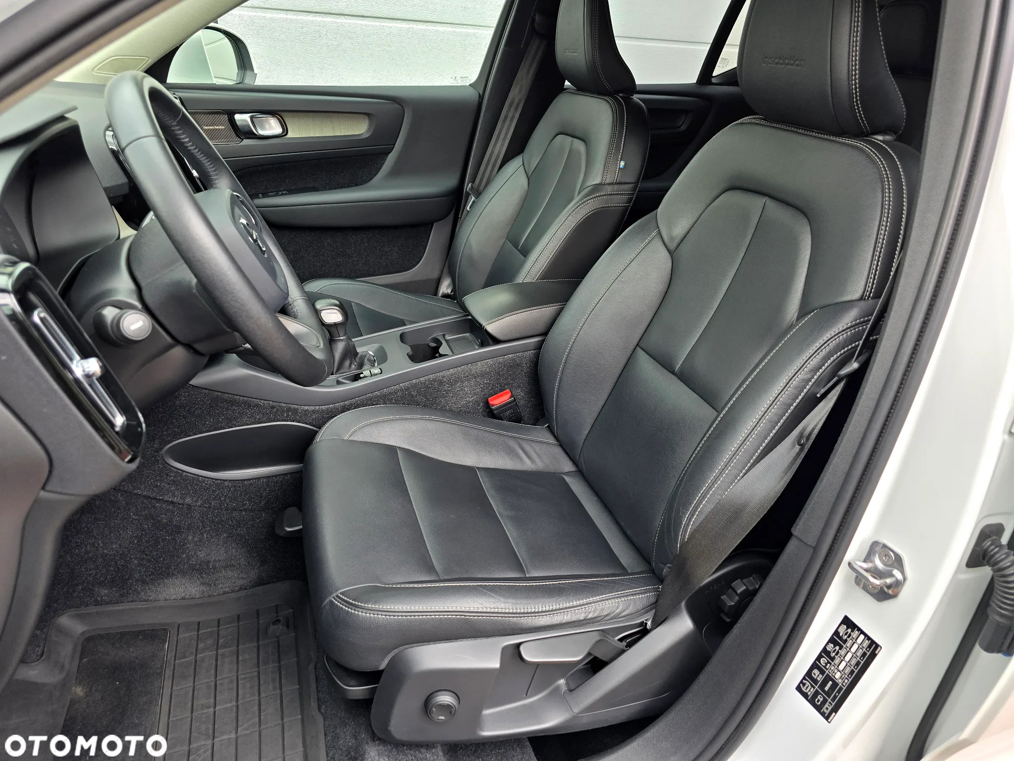 Volvo XC 40 T3 Inscription - 16