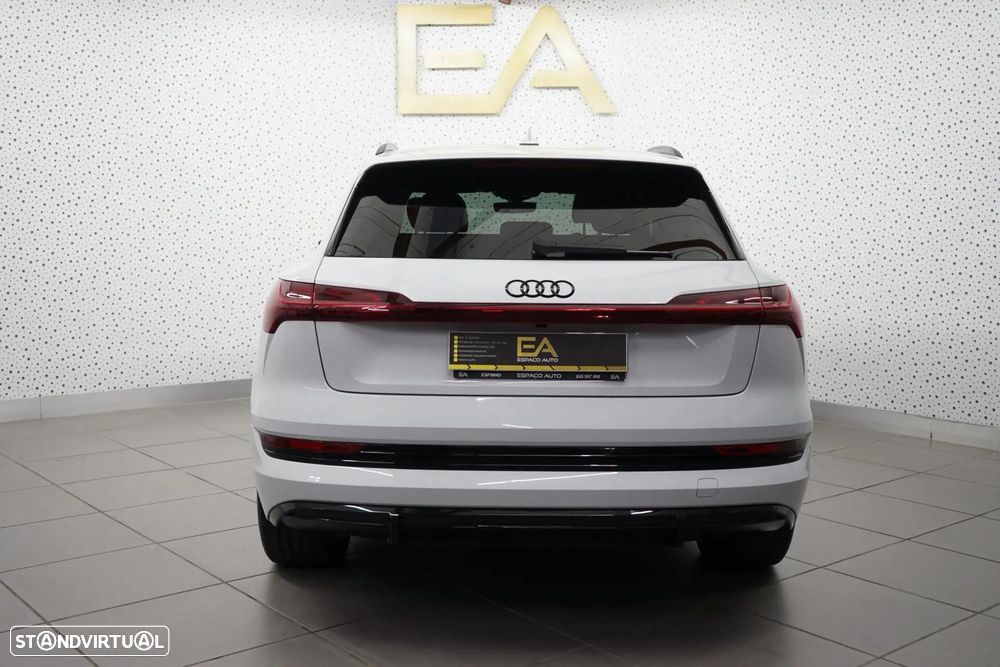 Audi e-tron 50 quattro S line - 16
