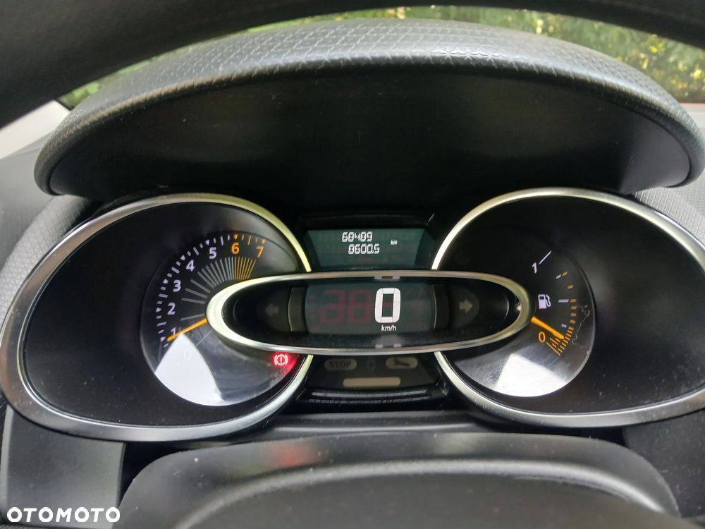 Renault Clio 1.2 16V Limited - 6