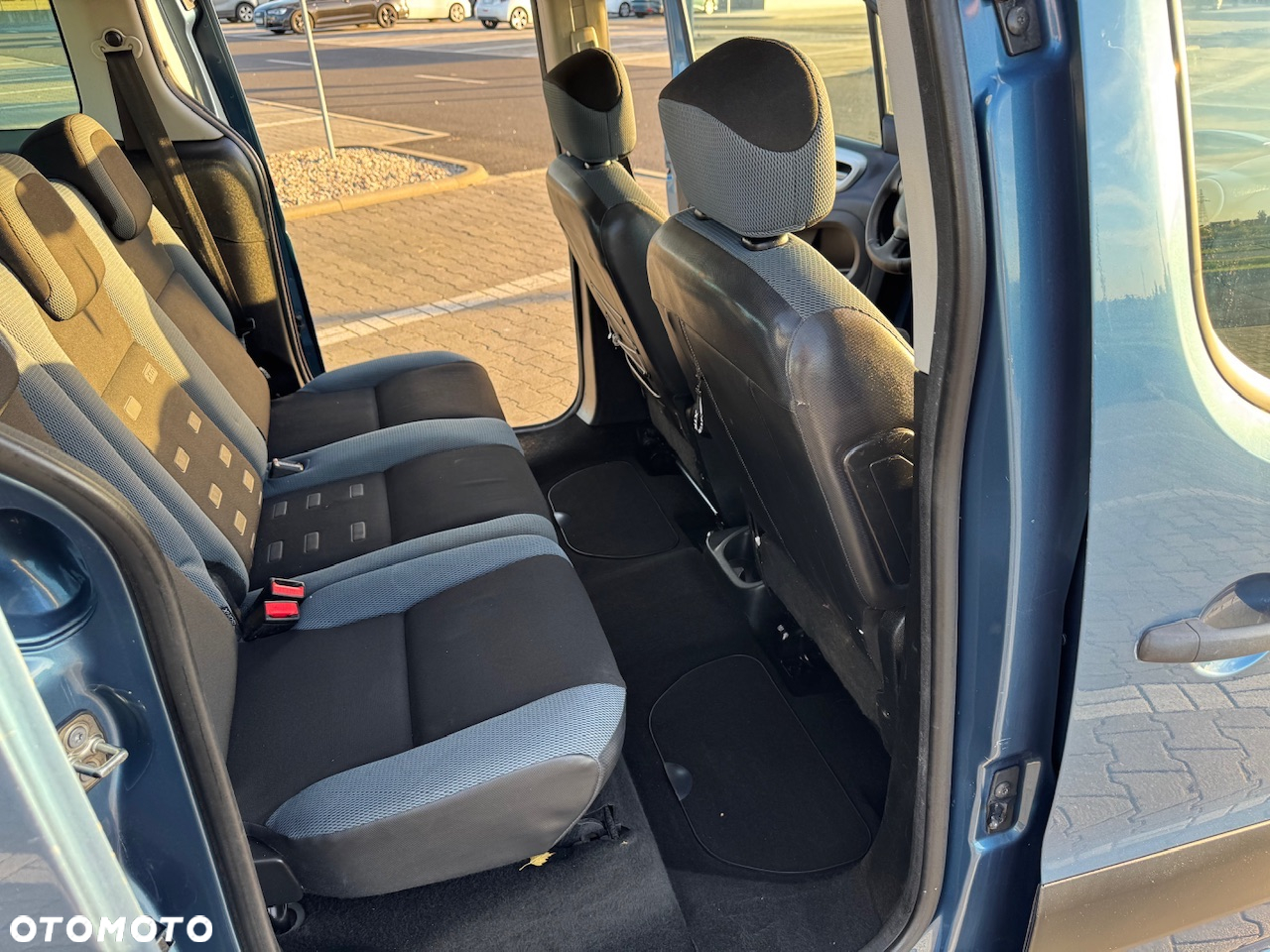 Citroën Berlingo e-HDi 90 FAP EGS6 Multispace Exclusive - 13