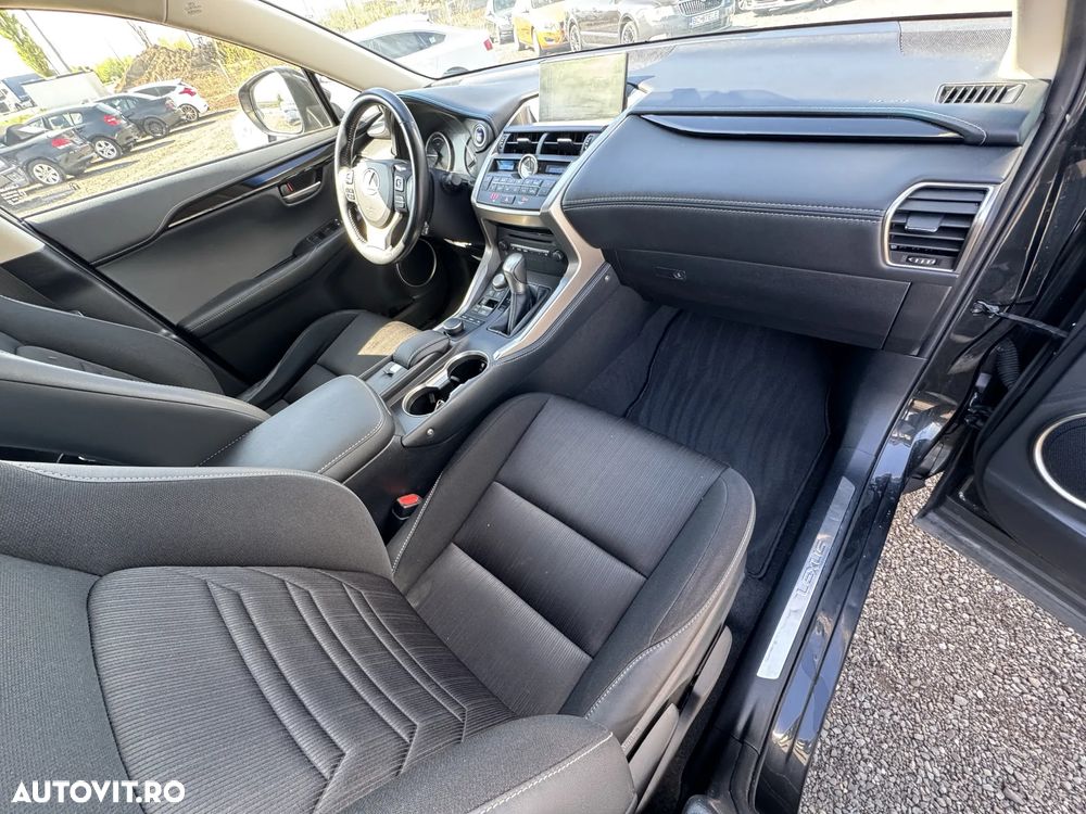 Lexus Seria NX 300h - 20