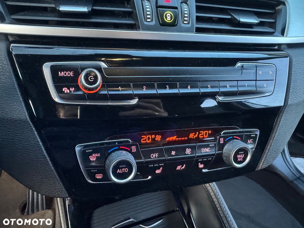 BMW X1 xDrive20i xLine sport - 12