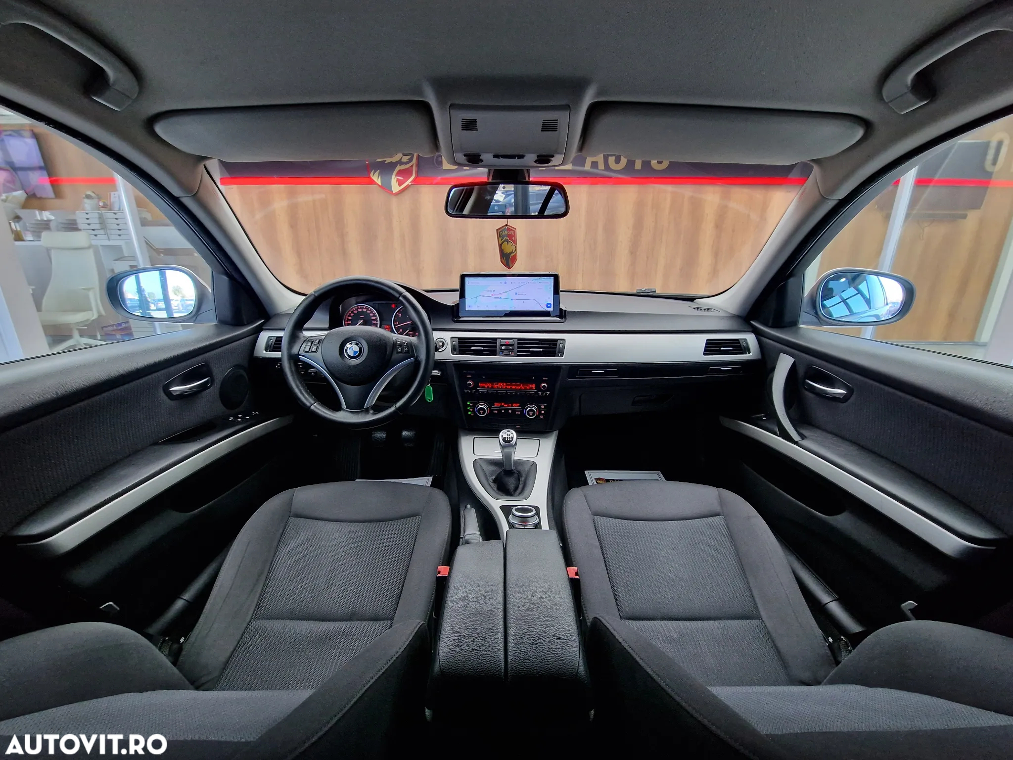BMW Seria 3 316i - 8