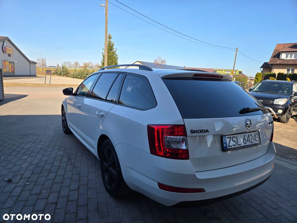 Skoda Octavia 1.6 TDI Ambition DSG - 4