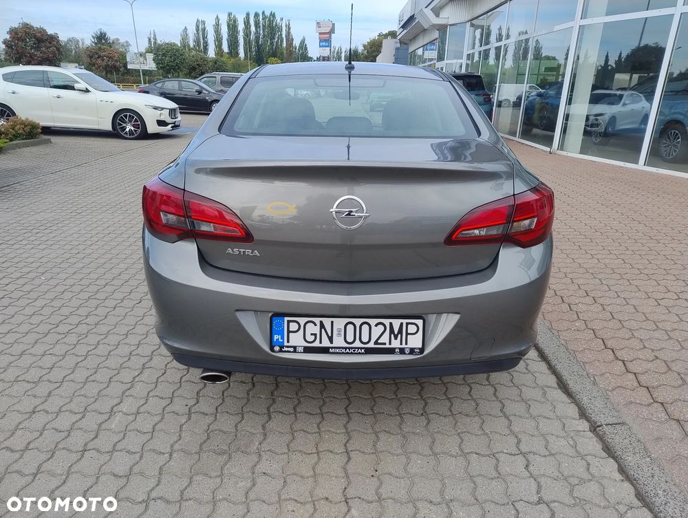Opel Astra 1.4 T S&S EU6 - 5