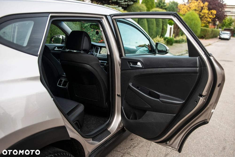 Hyundai Tucson 1.6 GDi Comfort 2WD - 35