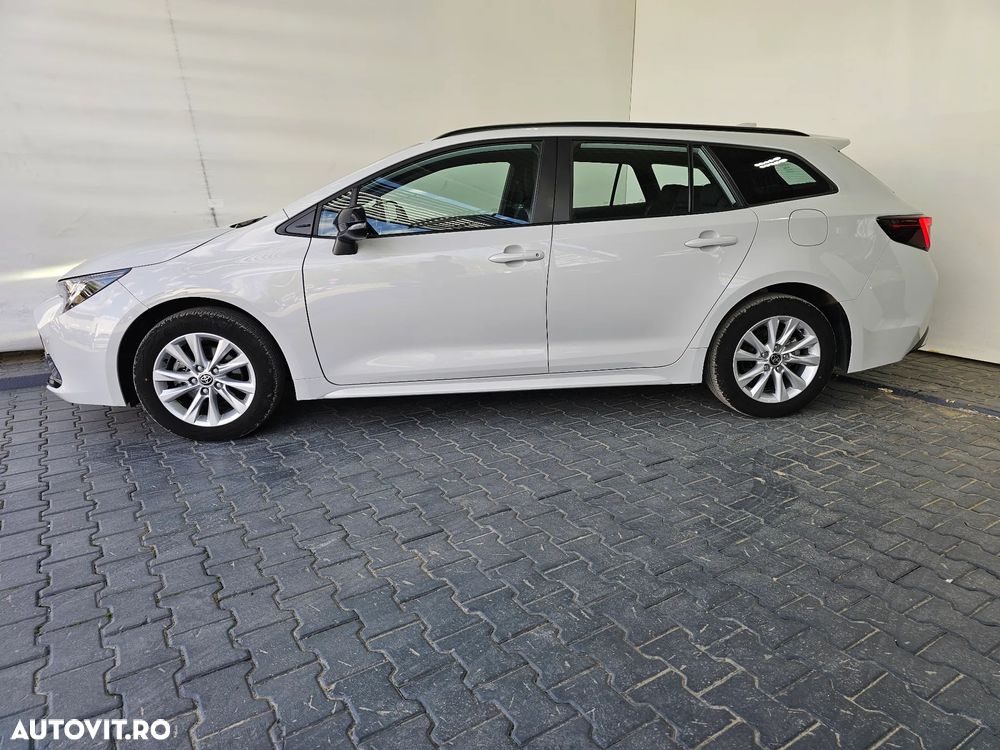 Toyota Corolla 1.8 HSD Business - 3