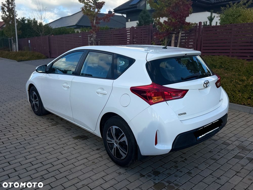 Toyota Auris - 3