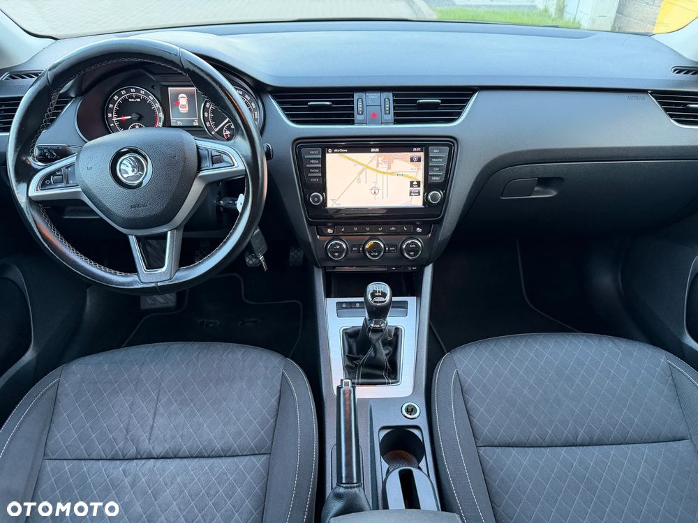 Skoda Octavia 1.6 TDI DPF Elegance - 4