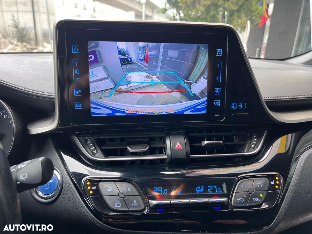 Toyota C-HR - 9