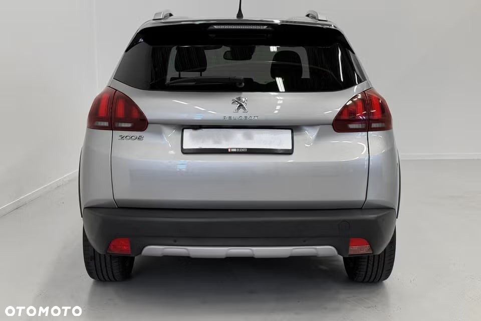 Peugeot 2008 1.2 Pure Tech Allure S&S EAT6 - 5
