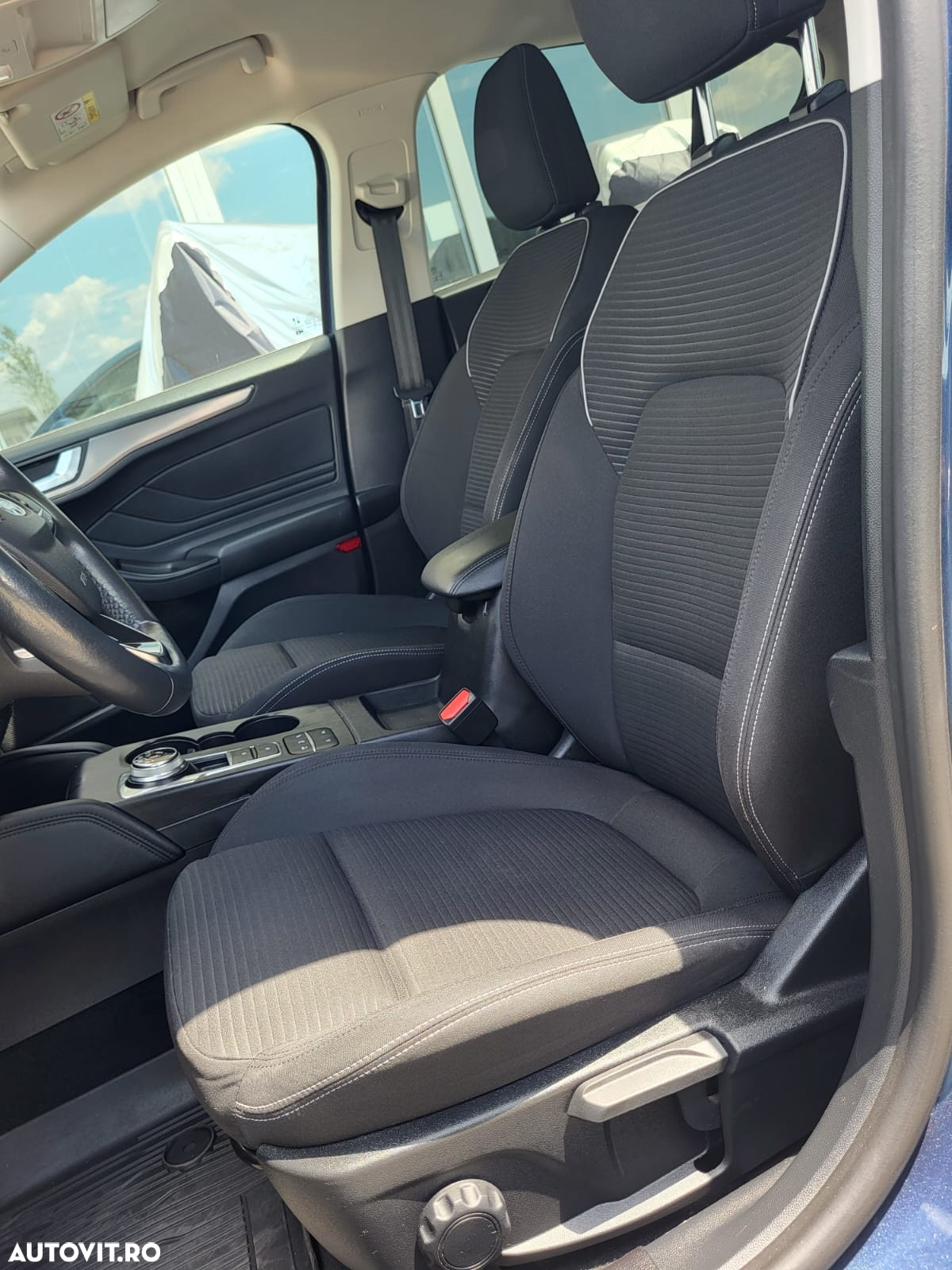 Ford Focus 1.0 EcoBoost MHEV Titanium - 13