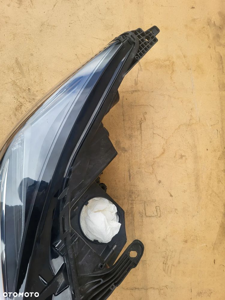Lampa przednia Prawa Soczewka Led OPEL ASTRA V K 2018r   CAŁA 796-04-000-03 - 2
