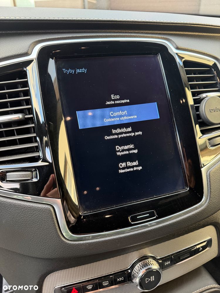 Volvo XC 90 B5 D AWD R-Design - 33