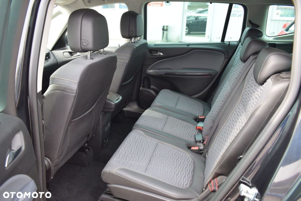 Opel Zafira - 20
