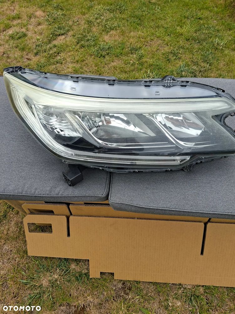 Honda CR-V IV lift lampa przednia prawa led Europa . Oryginał - 1