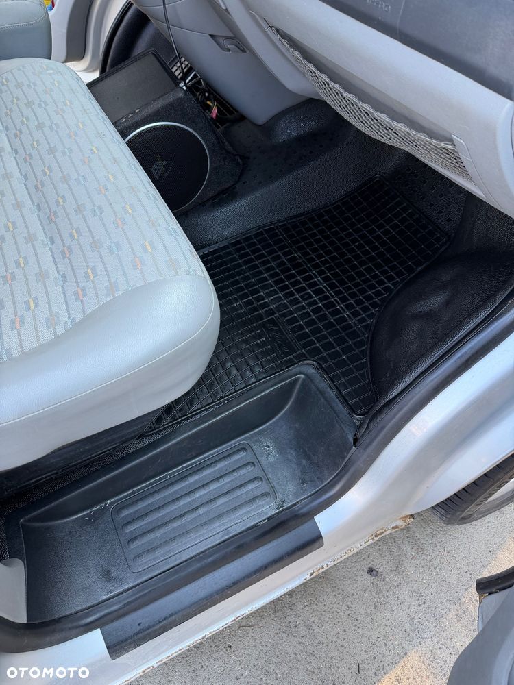 Volkswagen Transporter L1H1 - 12