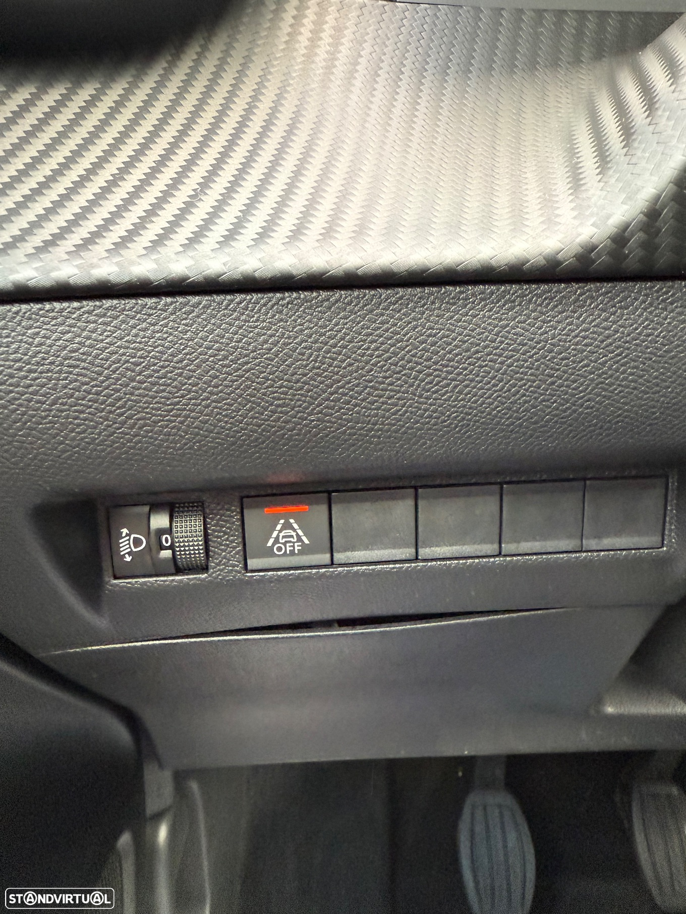 Peugeot 208 1.2 PureTech Allure - 21