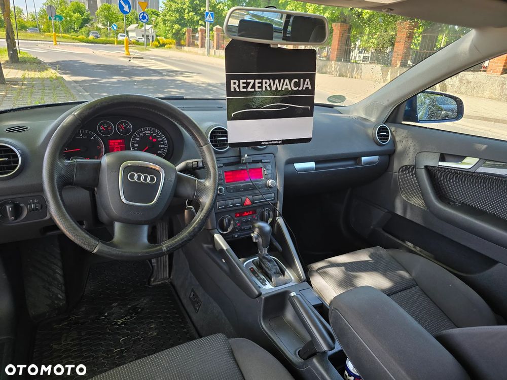 Audi A3 Sportback 2.0 TDI DPF (DSG) S tronic Attraction - 16
