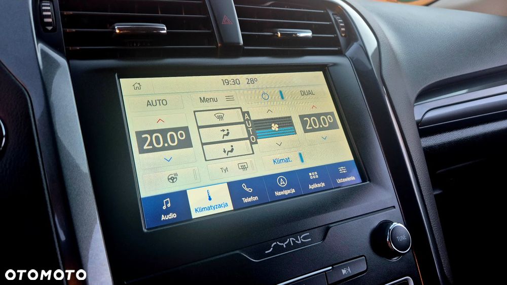 Ford Mondeo 2.0 EcoBlue Titanium - 35