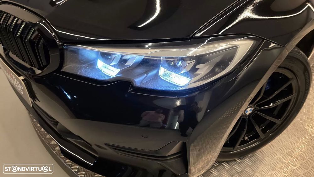 BMW 318 d Touring Auto - 25