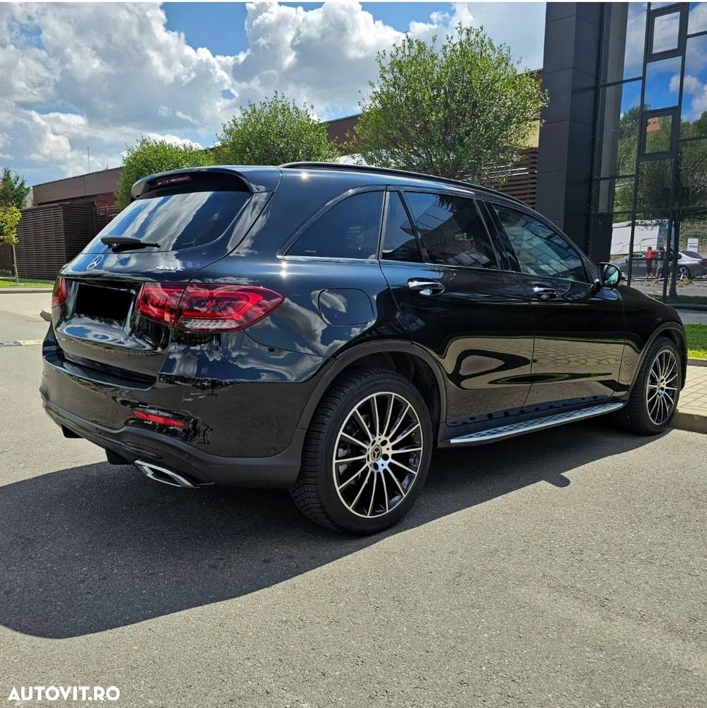Mercedes-Benz GLC 300 d 4MATIC - 9