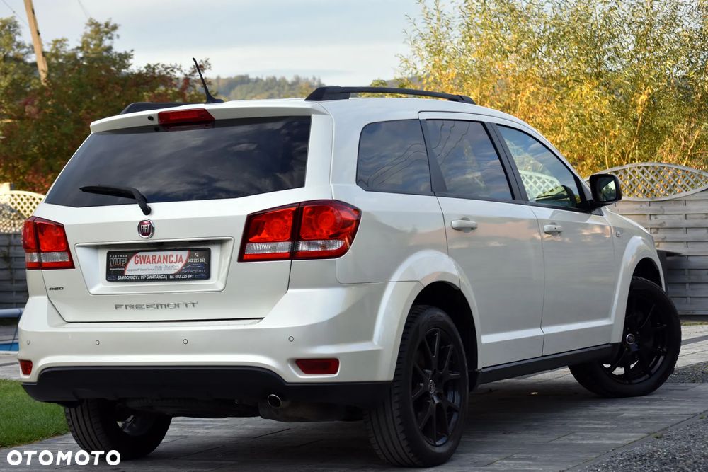 Fiat Freemont 2.0 Multijet 16V DPF Automatik Allrad Black Code - 18