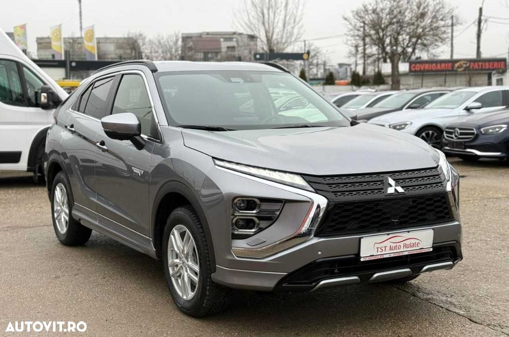 Mitsubishi Eclipse-Cross - 12