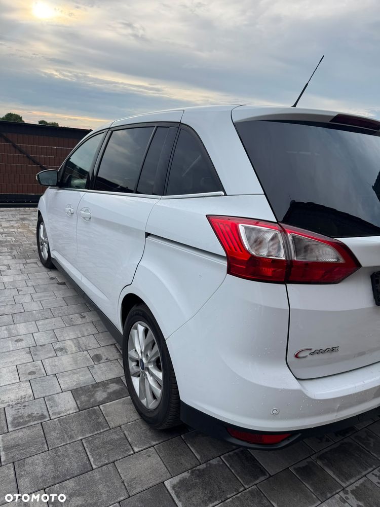 Ford Grand C-MAX 2.0 TDCi Titanium - 11