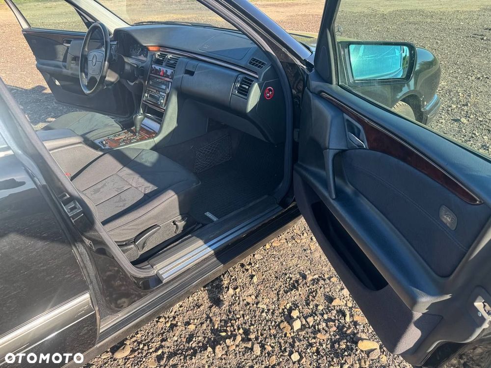 Mercedes-Benz Klasa E - 10