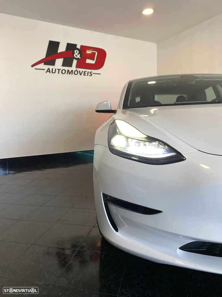 Tesla Model 3 Long Range Tração Traseira - 13