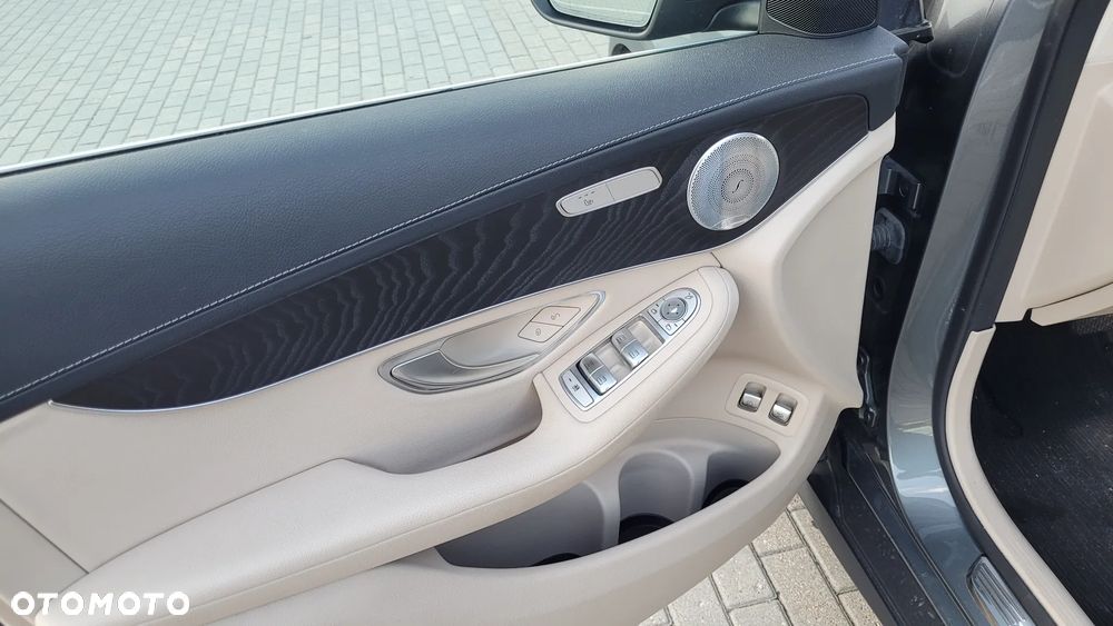 Mercedes-Benz GLC - 16