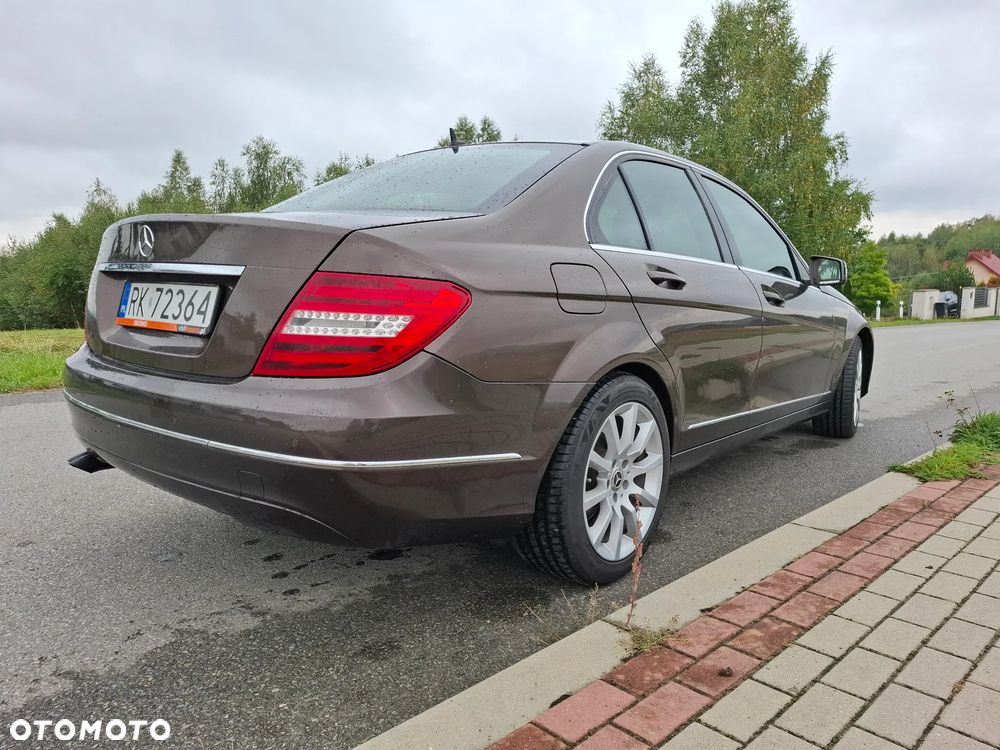 Mercedes-Benz Klasa C 250 CDI BlueEff Avantgarde - 10