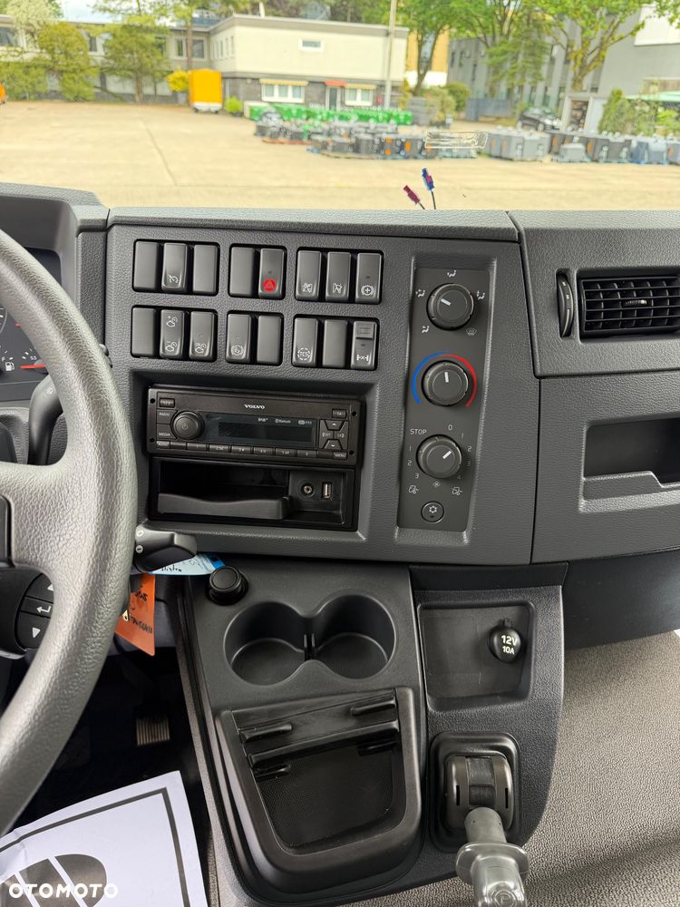 Volvo FL - 12