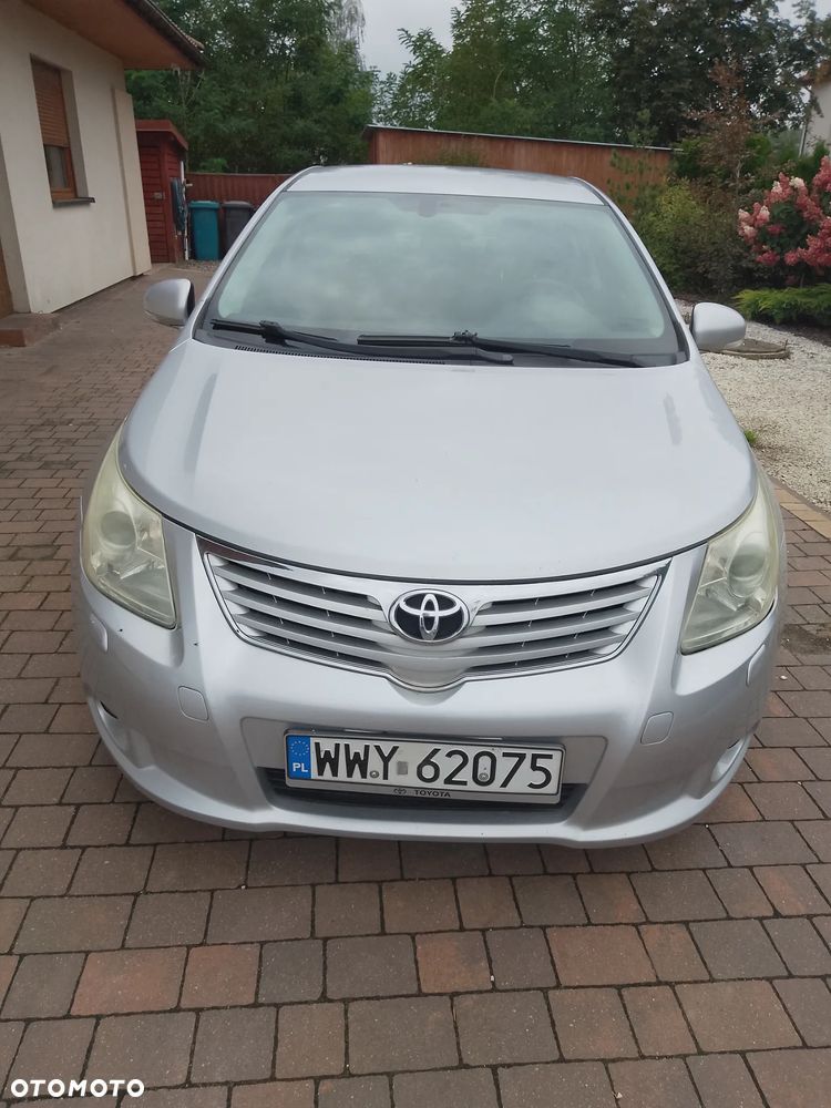 Toyota Avensis 2.0 D-4D - 1