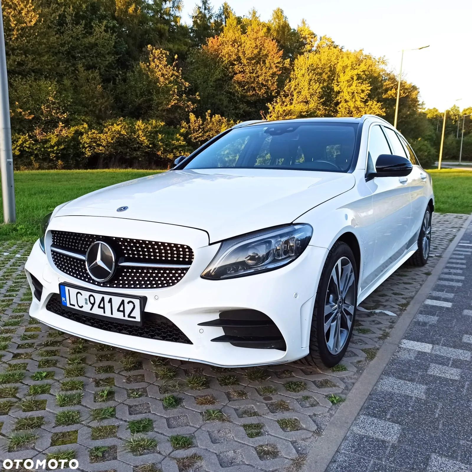 Mercedes-Benz Klasa C 220 d 4Matic T 9G-TRONIC AMG Line - 1
