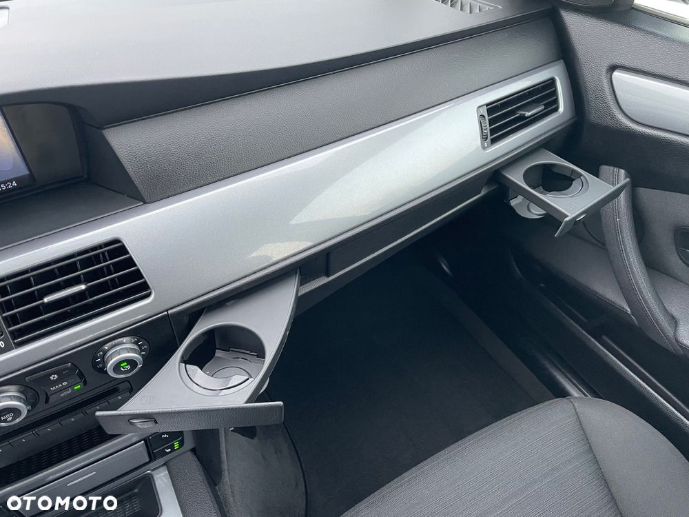 BMW Seria 5 520d Edition Lifestyle - 26