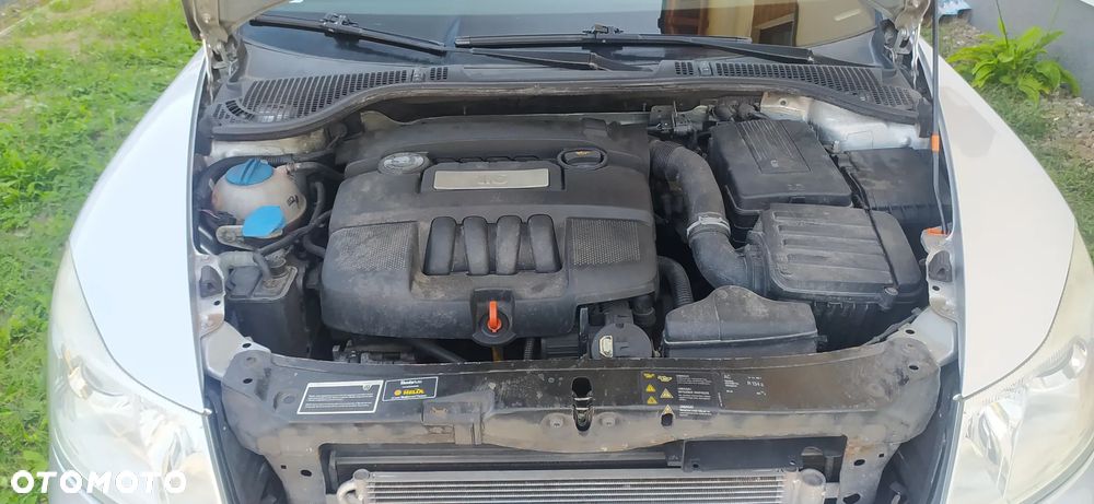 Skoda Octavia 1.6 Ambition - 9