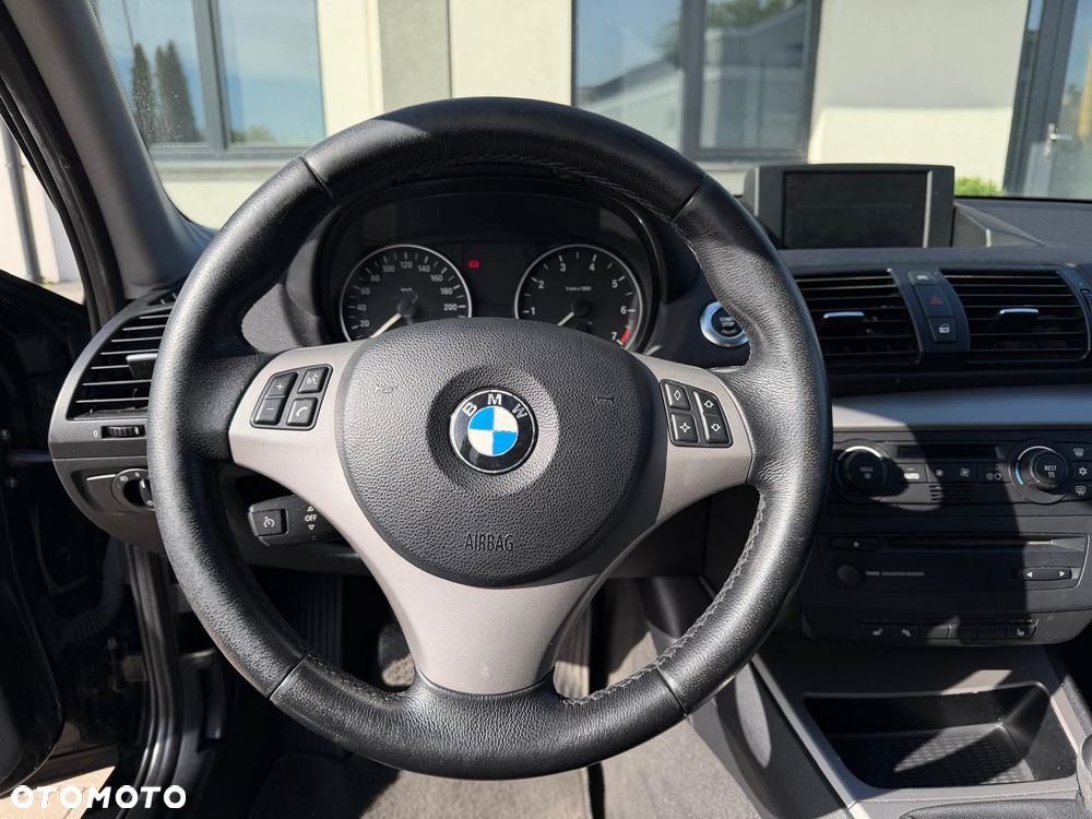 BMW Seria 1 - 21