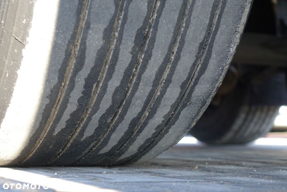 Chereau CHŁODNIA / CARRIER VECTOR / OSIE BPW / OŚ PODNOSZONA / KOSZ I KOŁO ZAPASOWE  / - 13