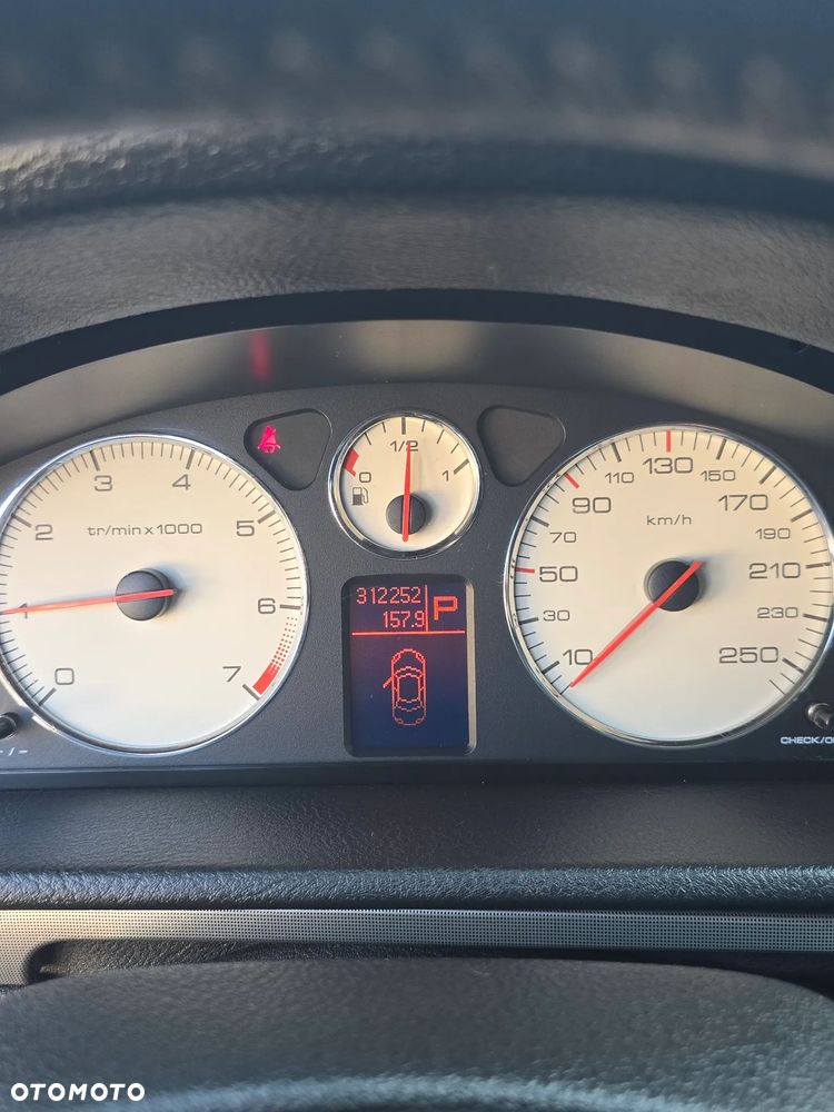 Peugeot 407 3.0 V6 Sport - 8