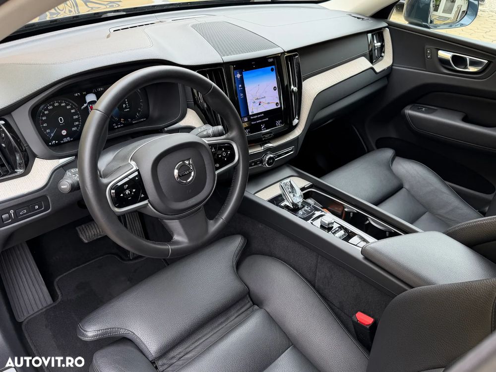 Volvo XC 60 T8 AWD Recharge Geartronic Inscription Expression - 3