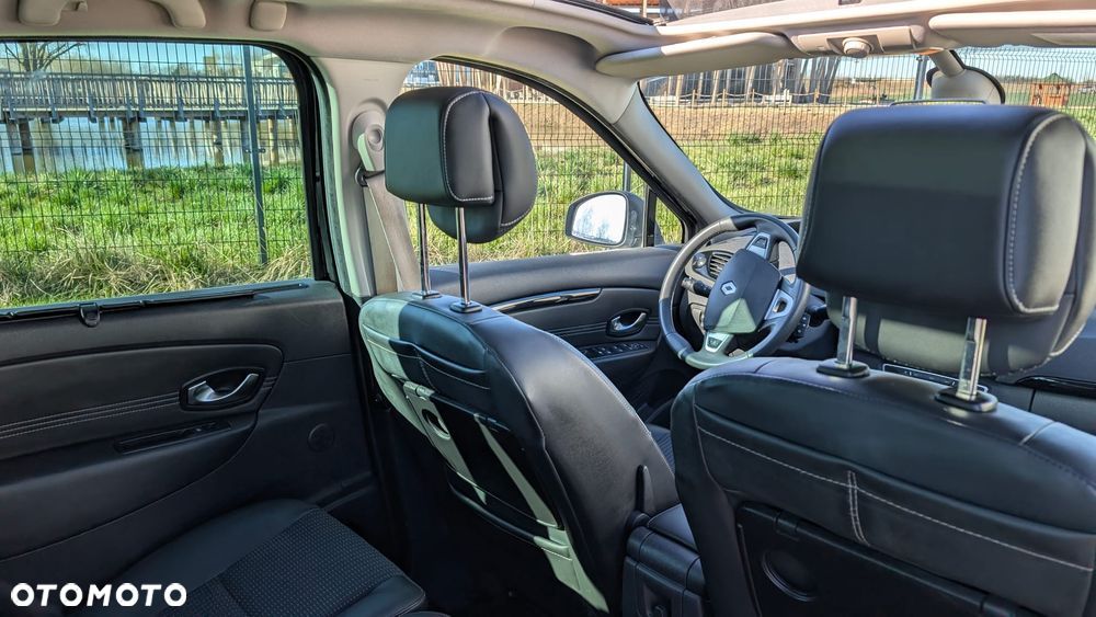 Renault Scenic 1.4 16V TCE Bose Edition - 2